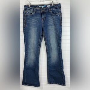 Y2K Aeropostale women’s curvy Kailey skinny flare denim jeans. Size 9/10 short.